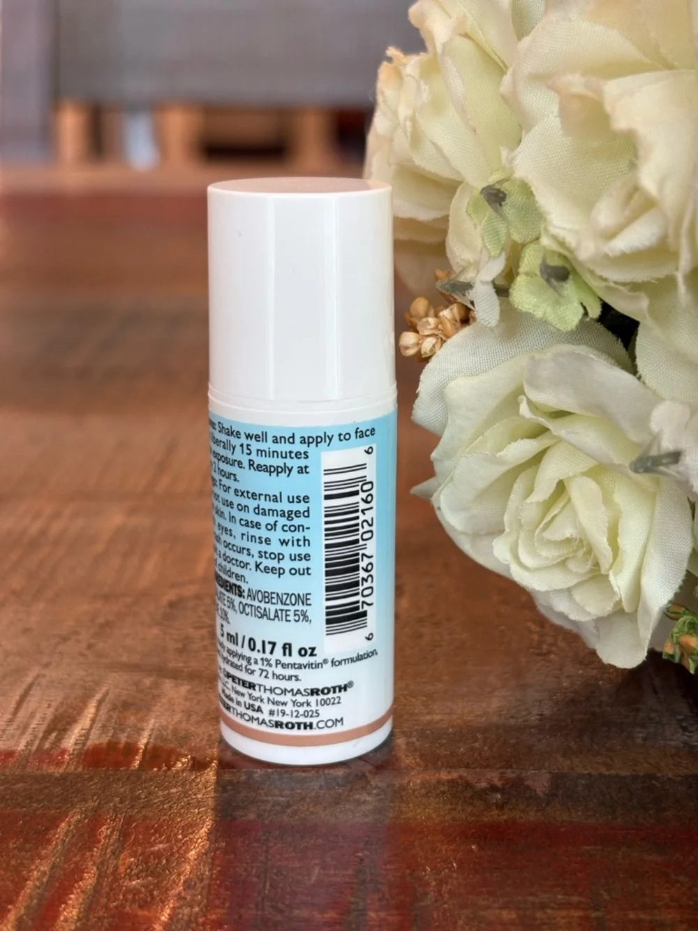 New PETER THOMAS ROTH Sheer Tint Moisturizer, SUPERGOOP Unseen SUNSCREEN + Bonus - Picture 4 of 13